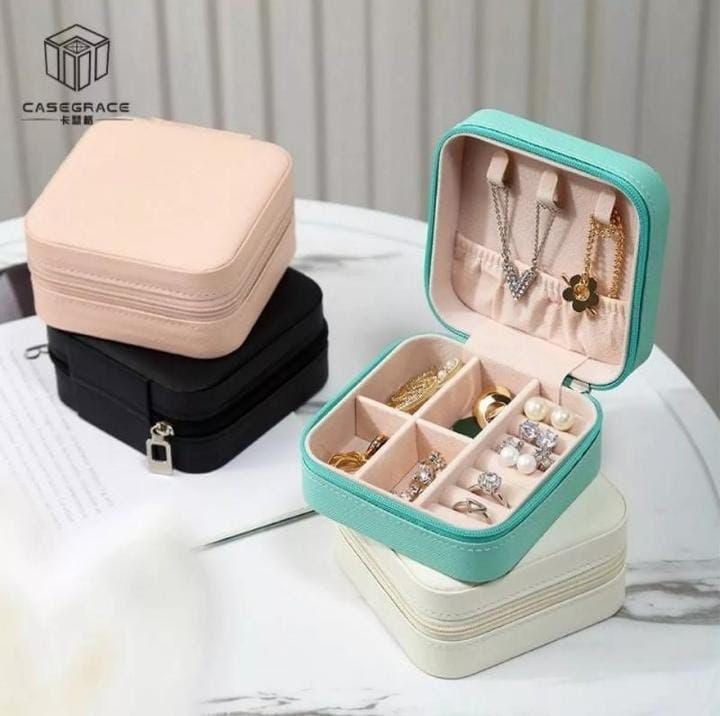 Mini Portable Leather Jewelry Organizer – Travel-Friendly Compact Box