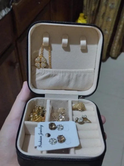 Mini Portable Leather Jewelry Organizer – Travel-Friendly Compact Box
